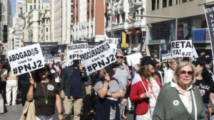 Mutualistas reclaman en Madrid